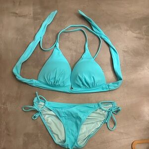Victoria secret bikini medium top with small bottom never worn like new